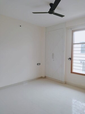 Room in 2 BHK Builder Floor at Sector 47 – for Rent
