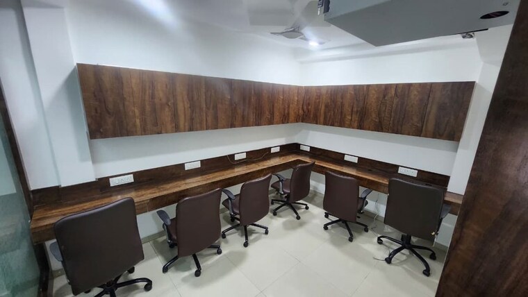 Team Area, ellis bridge Commercial Office Space 880 Sq.Ft. In Ellis Bridge Ahmedabad 10586926