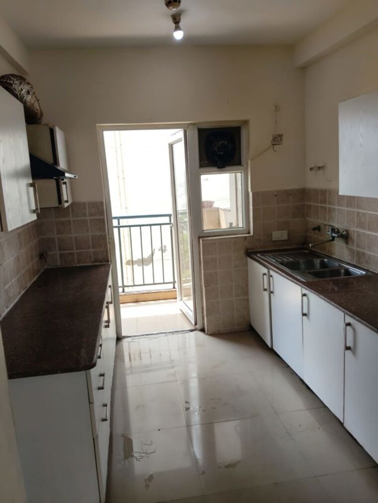 Kitchen, omaxe-the-nile 3 Bedroom 2082 Sq.Ft. Apartment In Sector 49 Gurgaon 10613481