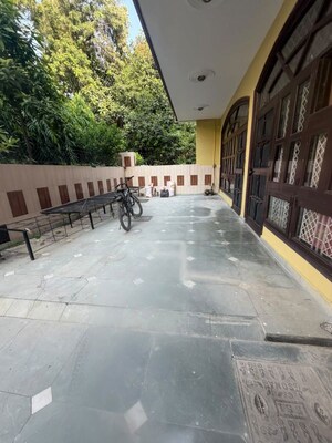 Balcony in 3 BHK Builder Floor at Sector 15 – for Rent