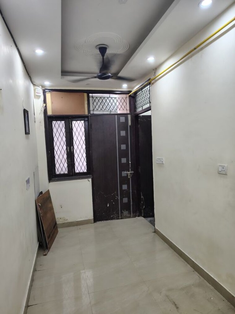 Room, sant nagar 2 Bedroom 800 Sq.Ft. Builder Floor In Sant Nagar Delhi 10613663