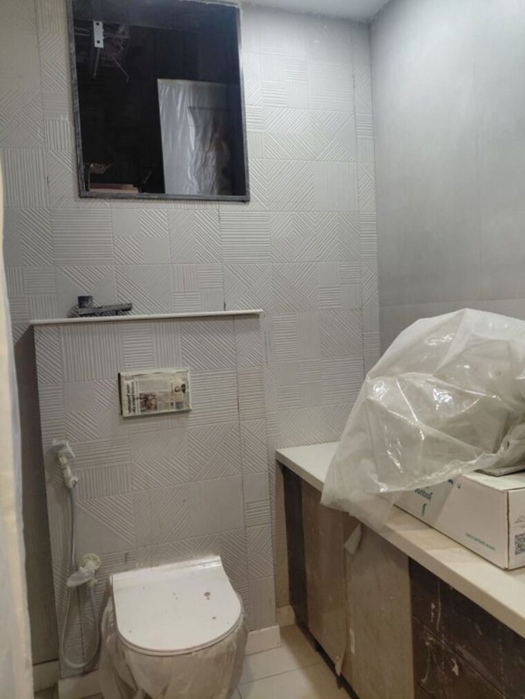 Bathroom, noida extension 3 Bedroom 12 Sq.Mt. Villa In Noida Extension Greater Noida 10613683