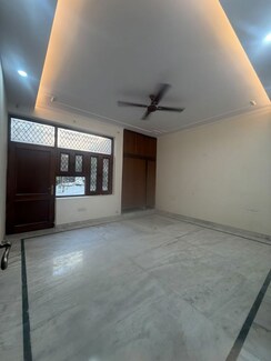3 BHK + Store Room Builder Floor For Rent in Sector 15
