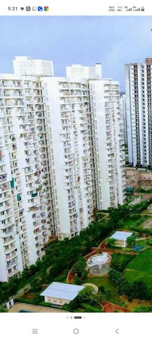 3 BHK Apartment For Sale in Mahagun Moderne, Sector 78