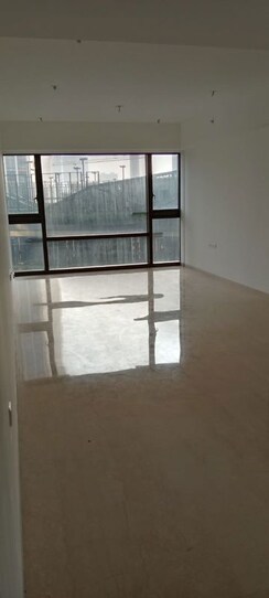 4 BHK + Servant Room,Store Room Apartment For Sale in Lodha Marquise