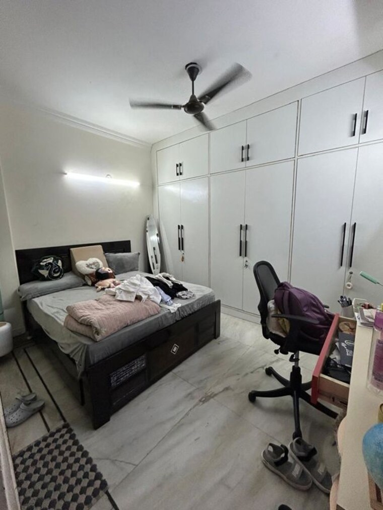Room, chittaranjan park 3 Bedroom 160 Sq.Yd. Builder Floor In Chittaranjan Park Delhi 10613718