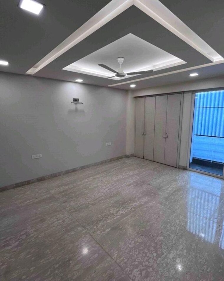 Room, panchsheel park 4 Bedroom 500 Sq.Yd. Builder Floor In Panchsheel Park Delhi 10613725