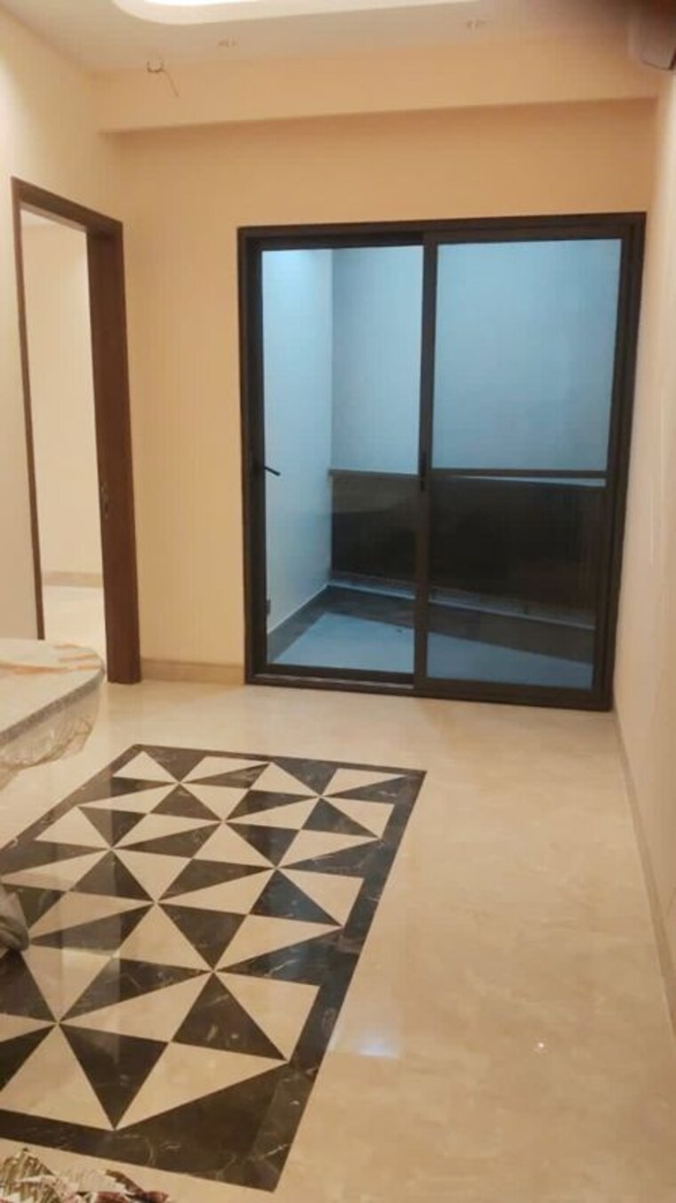 Room, panchsheel enclave 3 Bedroom 300 Sq.Yd. Builder Floor In Panchsheel Enclave Delhi 10613736