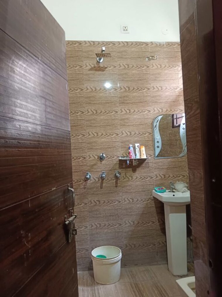 Bathroom, kharar road 3 Bedroom 1345 Sq.Ft. Independent House In Kharar Road Mohali 10613734