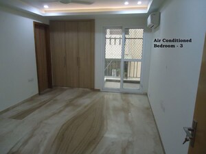 Room in 4 BHK Builder Floor at East Of Kailash – for Rent