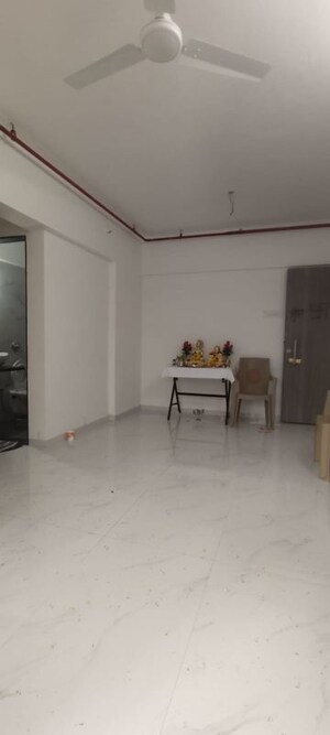 Room in 2 BHK Apartment at Anant Metropolis Insignia Towers, Kasarvadavali – for Rent