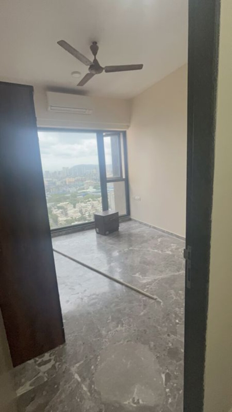 Room, lodha-dioro 1 Bedroom 400 Sq.Ft. Apartment In Wadala Mumbai 10613785