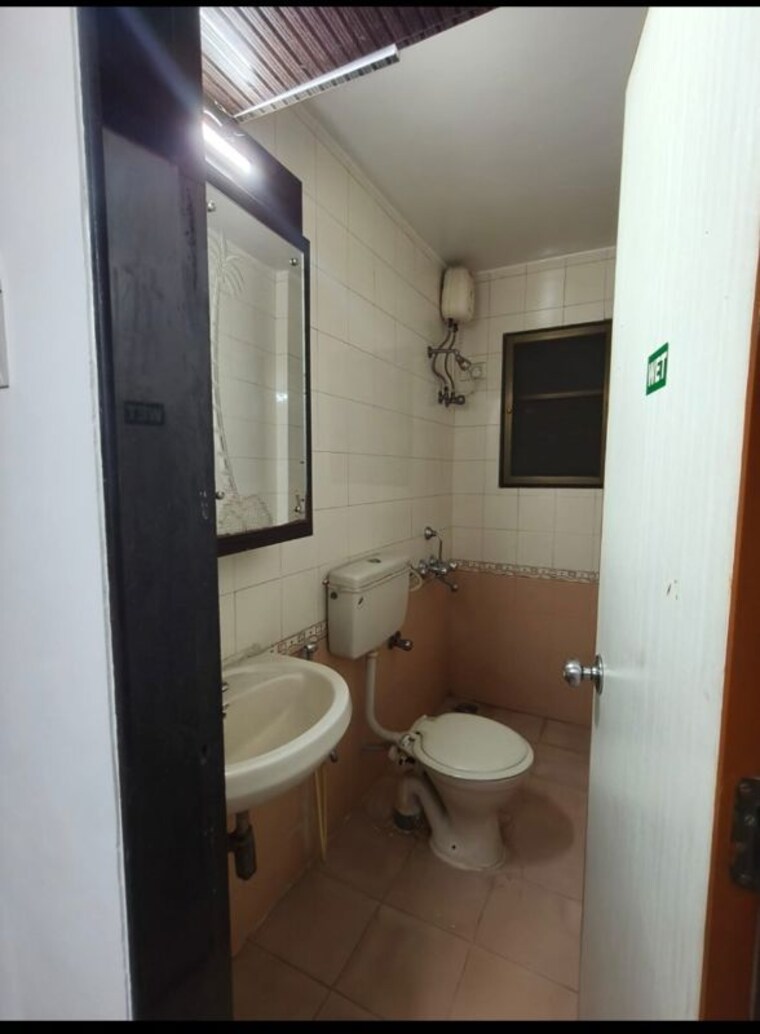 Washroom, ssb-ashok-nagar 1 Bedroom 470 Sq.Ft. Apartment In Balkum Pada Thane 10613790