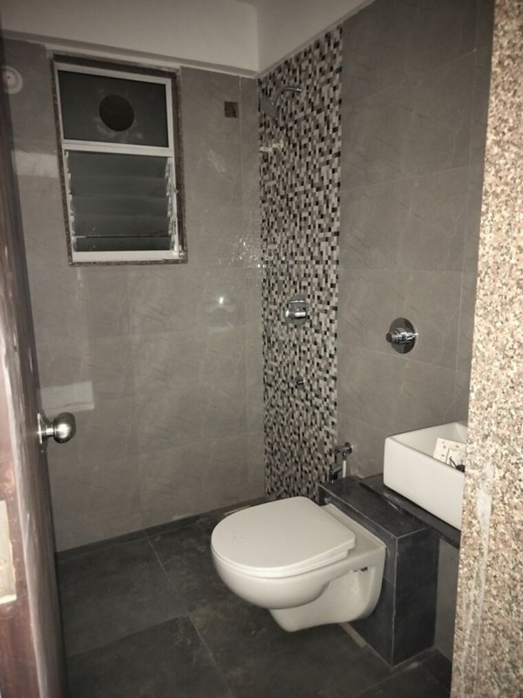 Bathroom, sushanku-avenue-36 1 Bedroom 420 Sq.Ft. Apartment In Goregaon West Mumbai 10613786