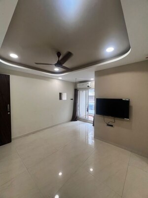 Room in 2 BHK Apartment at Raghav Amara, Kurla – for Rent