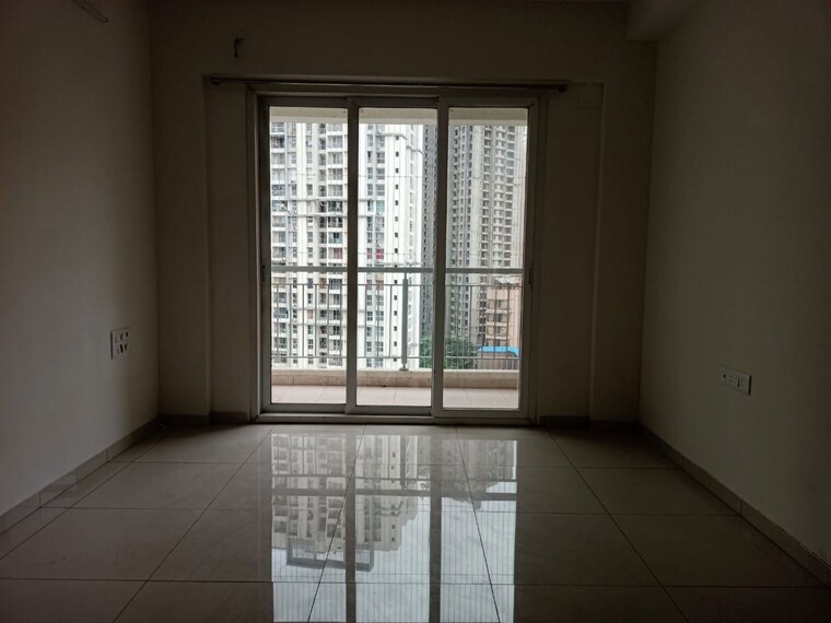 Room, godrej-emerald 3 Bedroom 1090 Sq.Ft. Apartment In Ghodbunder Road Thane 10613789