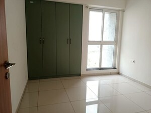 Room in 3 BHK Apartment at Godrej Emerald, Ghodbunder Road – for Rent