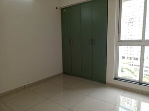 Room in 3 BHK Apartment at Godrej Emerald, Ghodbunder Road – for Rent