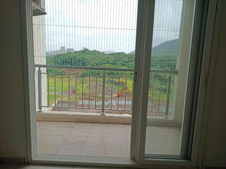 Room, godrej-emerald 3 Bedroom 1090 Sq.Ft. Apartment In Ghodbunder Road Thane 10613789