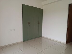 Room in 3 BHK Apartment at Godrej Emerald, Ghodbunder Road – for Rent