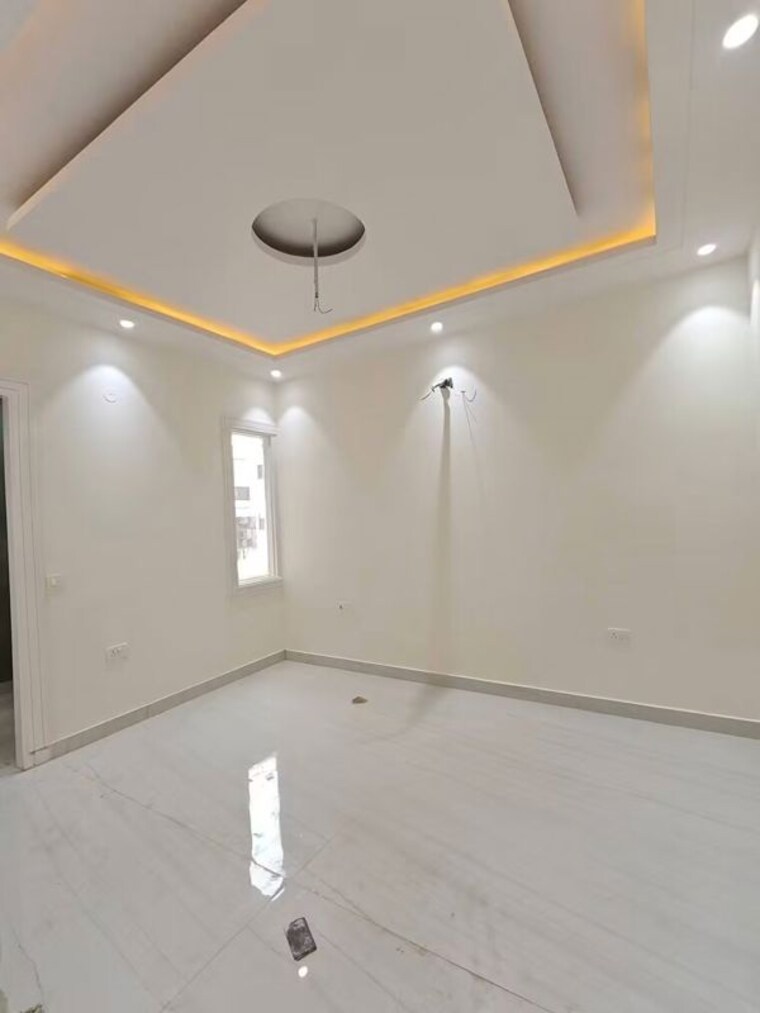 Room, chattarpur 3 Bedroom 1500 Sq.Ft. Apartment In Chattarpur Delhi 10613810