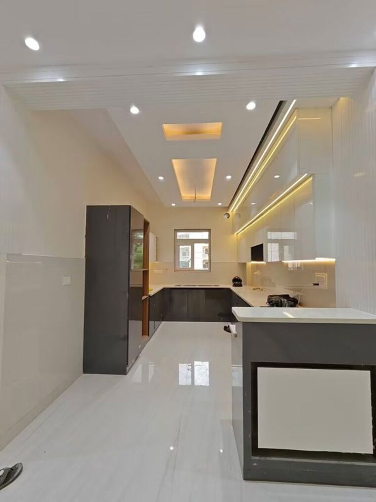 Kitchen, chattarpur 3 Bedroom 1500 Sq.Ft. Apartment In Chattarpur Delhi 10613810