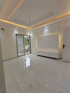 3 BHK + Prayer Room,Servant Room,Extra Room,Store Room Apartment For Rent in Chattarpur