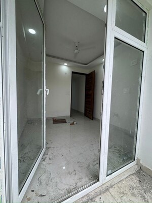Bathroom in 1 BHK Apartment at Chattarpur – for Rent