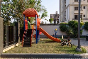 3 BHK Apartment – Garden View at Tulsiani Luvnest, Vrindavan Yojna - for Sale