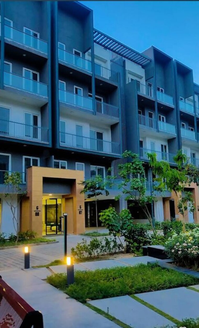Exterior View, smart-world-orchard 3 Bedroom 1650 Sq.Ft. Builder Floor In Sector 61 Gurgaon 10613824