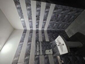 Staircase in 3 BHK Builder Floor at Sushant Lok 2, Sector 57 – for Rent