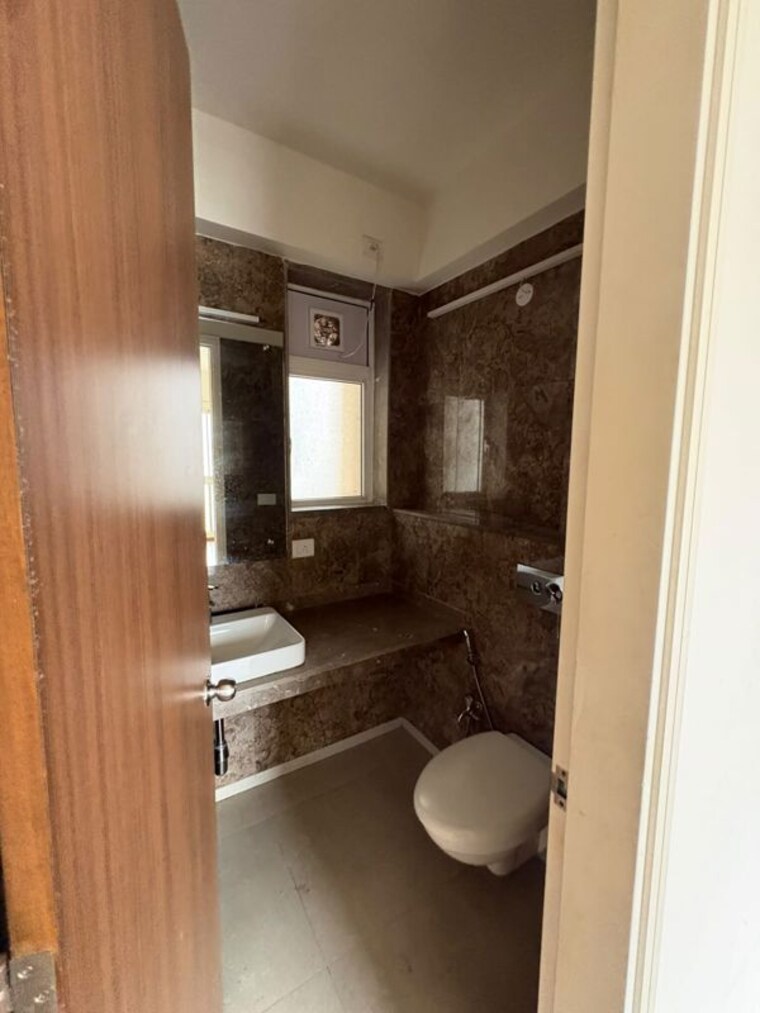 Living Room, siddha-sky 1 Bedroom 580 Sq.Ft. Apartment In Sion Mumbai 10613849