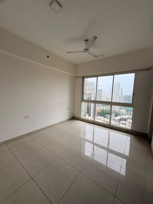 Room in 1 BHK Apartment at Siddha Sky, Sion – for Rent