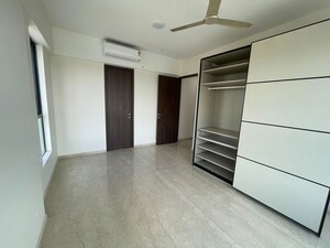 Room in 2 BHK Apartment at Adani Ten BKC, Bandra East – for Rent