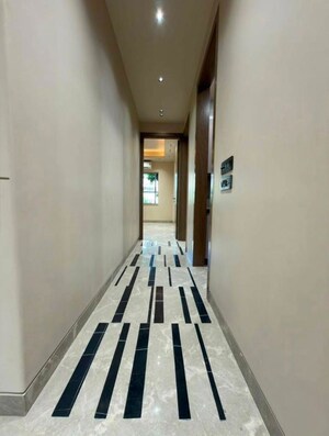 3 BHK Builder Floor – Entrance View at Kailash Colony - for Rent