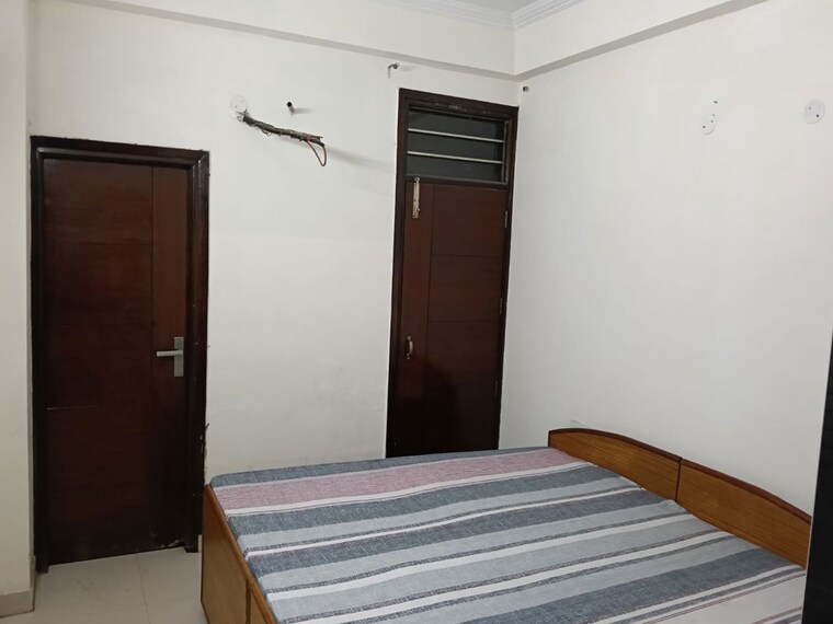 Bedroom, silver-city-extention 3 Bedroom 1650 Sq.Ft. Apartment In Vip Road Zirakpur 10613898