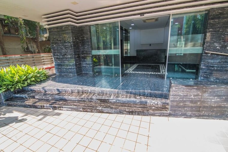 Exterior View, sunrise-tower Commercial Office Space in IT/SEZ 1600 Sq.Ft. In Andheri East Mumbai 10613903