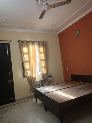 Bedroom in 3 BHK Builder Floor at Sector 21 – for Rent