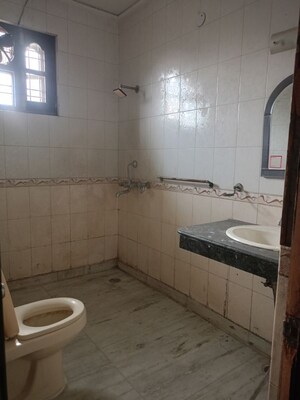 Bathroom in 3 BHK Builder Floor at Sector 21 – for Rent