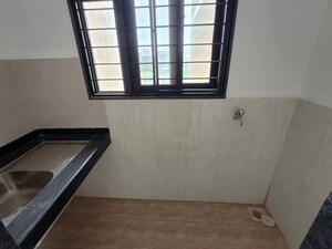 Room in 2 BHK Apartment at Kohinoor Sportsville, Hinjewadi – for Rent