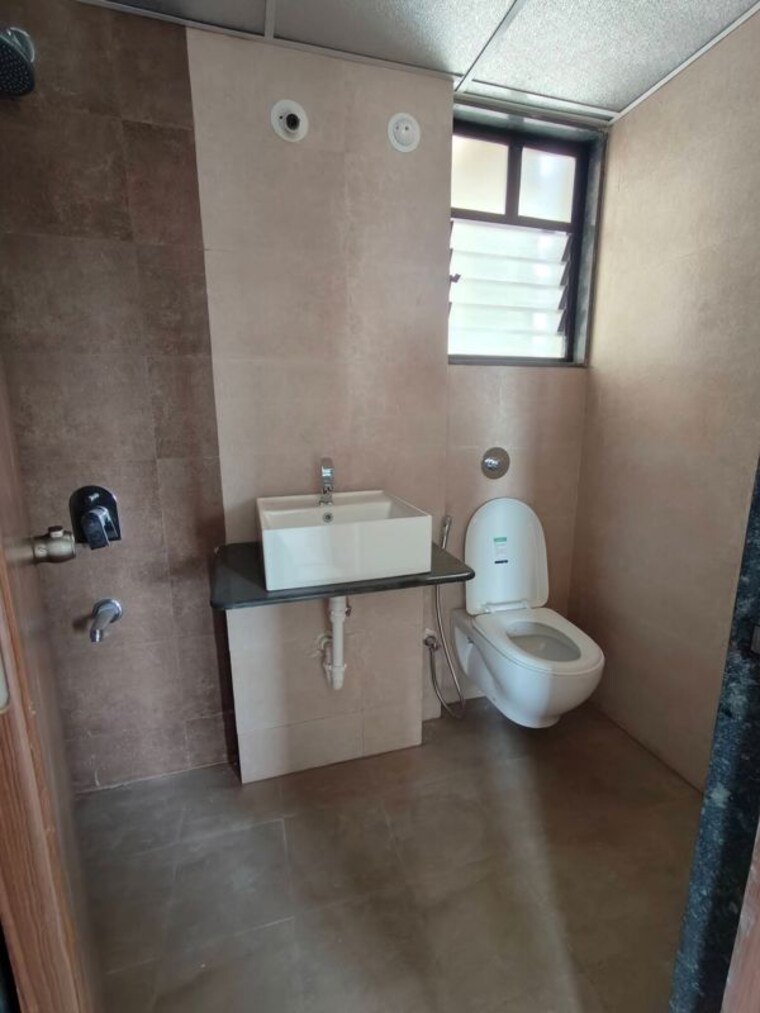 Bathroom, kohinoor-sportsville 2 Bedroom 852 Sq.Ft. Apartment In Hinjewadi Pune 10613953