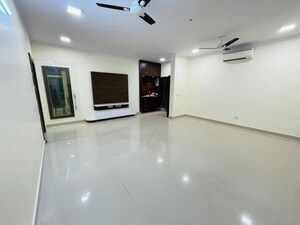 Furnished Amenities in 3 BHK Apartment at Rohtas Presidential Tower, Vibhuti Khand – for Rent