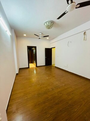Room in 3 BHK Apartment at Rohtas Presidential Tower, Vibhuti Khand – for Rent