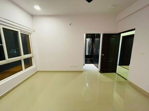 Room in 3 BHK Apartment at Rohtas Presidential Tower, Vibhuti Khand – for Rent