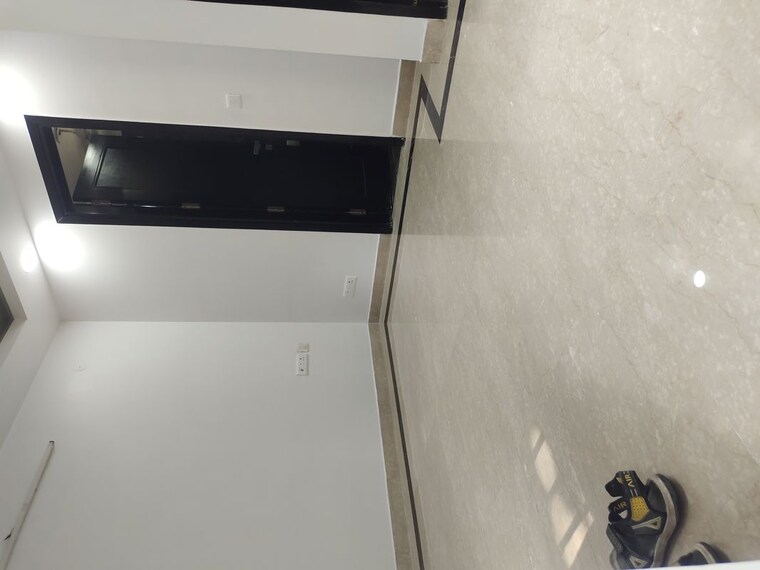 undefined, defence colony 3 Bedroom 2500 Sq.Ft. Builder Floor In Defence Colony Delhi 10613985