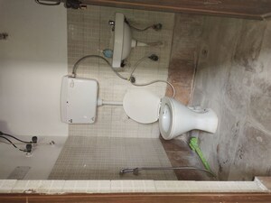Bathroom in 1 BHK Builder Floor at Amar Colony – for Rent