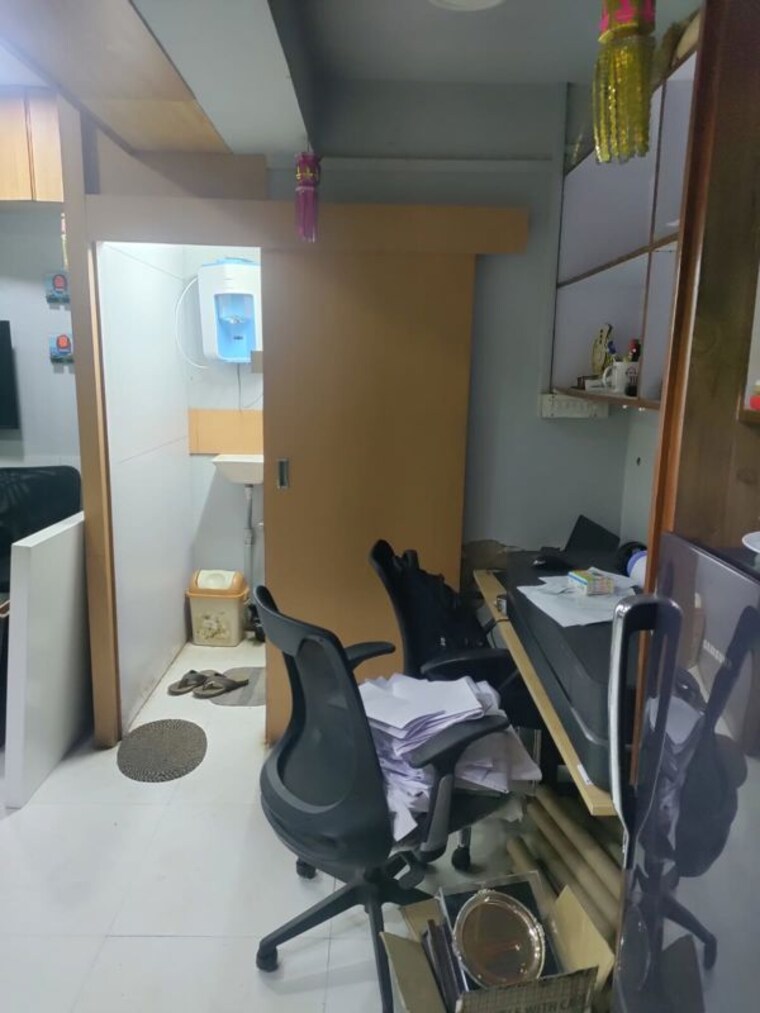 Team Area, hind-rajasthan-centre Commercial Office Space 700 Sq.Ft. In Dadar East Mumbai 10614001