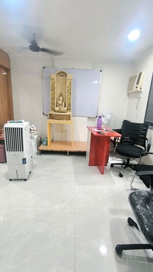  Office Space For Rent in Star Mall, Dadar West