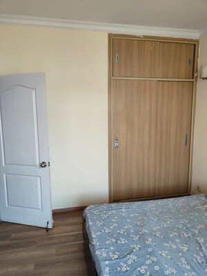 Room in 3 BHK Apartment at Raheja Shilas, Sector 109 – for Sale