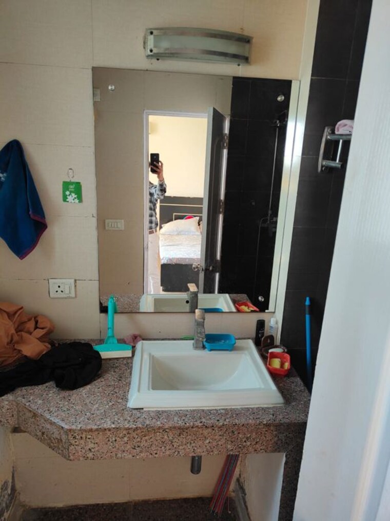 Team Area, raheja-shilas 3 Bedroom 1458 Sq.Ft. Apartment In Sector 109 Gurgaon 10614003
